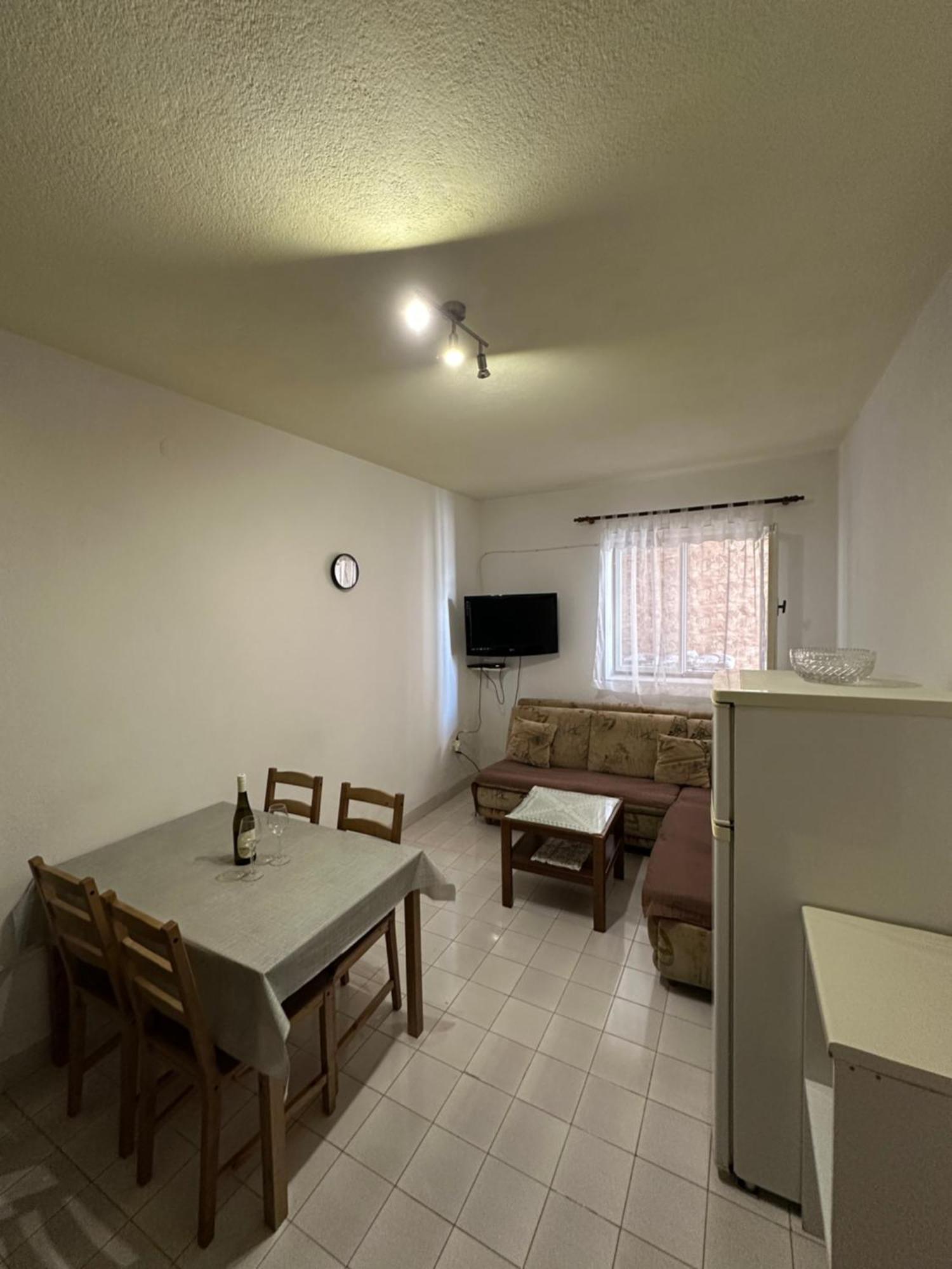 Apartmani Jurica I Ankica Brela Exterior foto